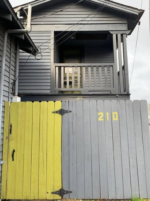 Cajun Stays - Studio Garfield - Pet Friendly Lafayette Extérieur photo